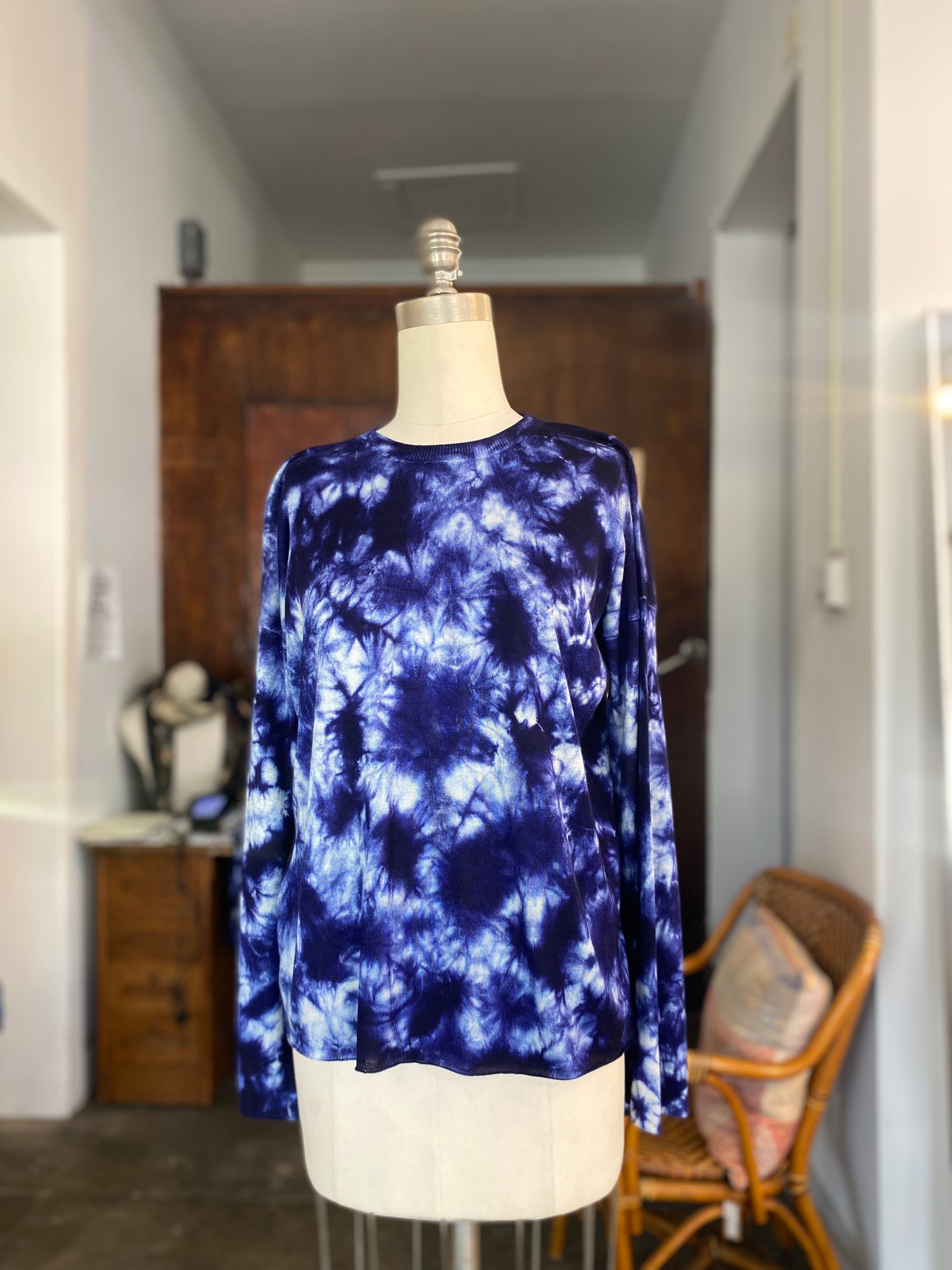 Women's Hooded Long-Sleeve Tie Dye Pullover Dark Blue