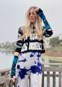 Durga Cropped Hoodie - Gamma Dye