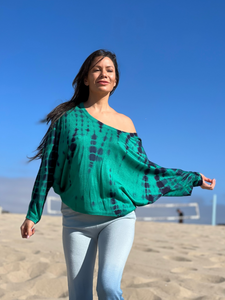 Dolman Sleeved Pullover Pingala